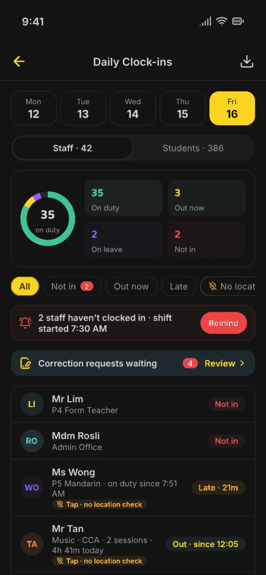 Staff daily clock-ins on the WooBee app